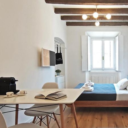 Milano Navigli Apartment - Via Vigevano Milão Exterior foto