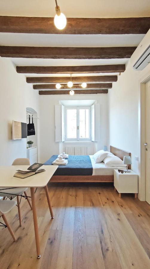 Milano Navigli Apartment - Via Vigevano Milão Exterior foto