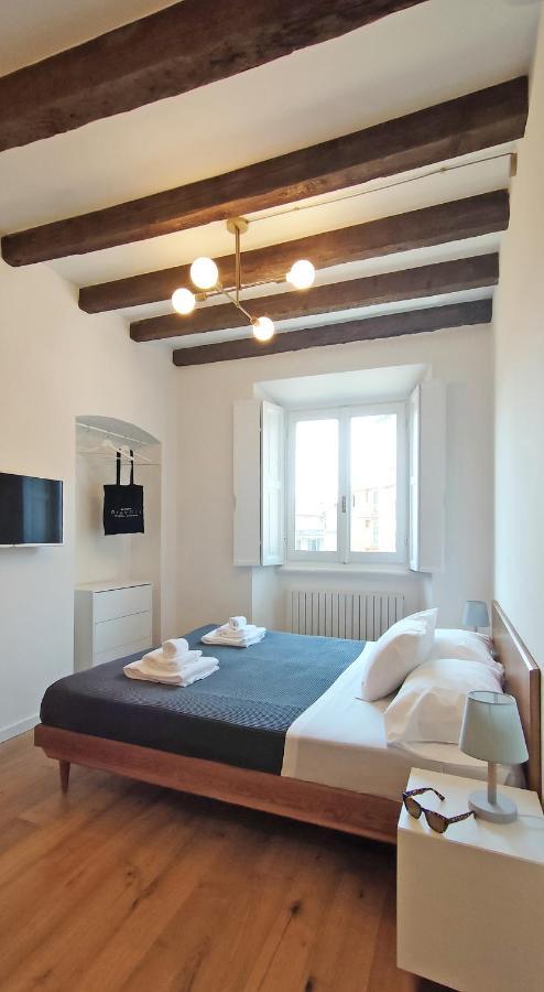 Milano Navigli Apartment - Via Vigevano Milão Exterior foto